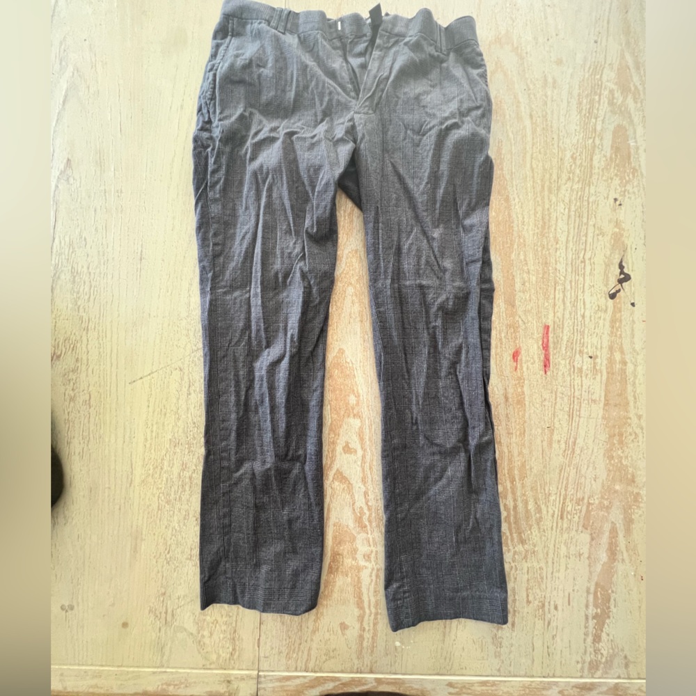 grey pants